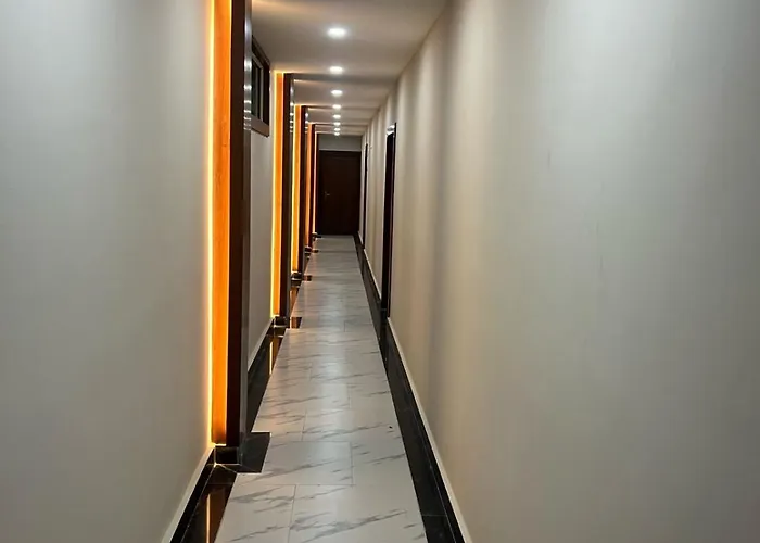 Nagarjun Palace 2* カトマンズ